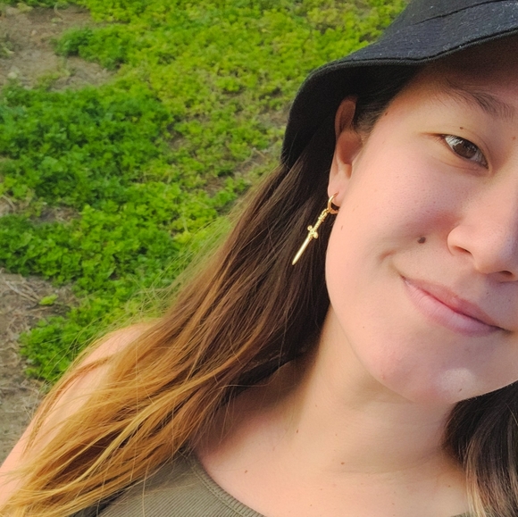 Meet your Posher, Alexis - Picture 3 of 4